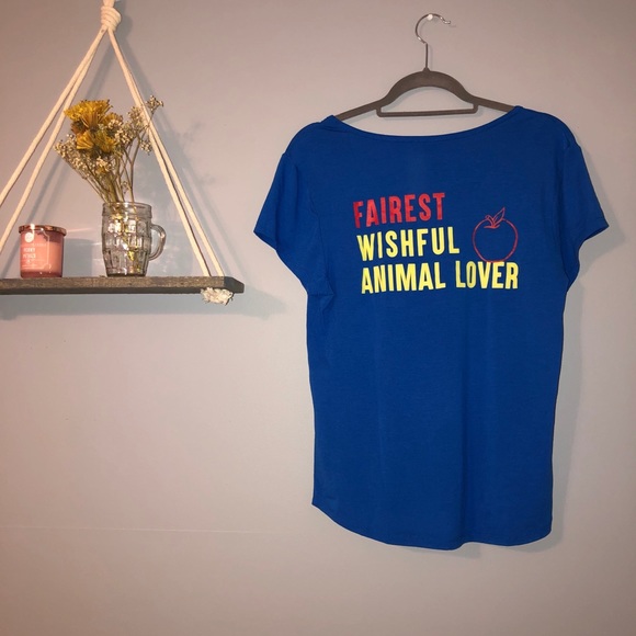 ShopDisney *RETIRED* Snow White Personality Top - Picture 2 of 3